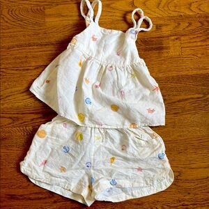 Adorable linen beach set